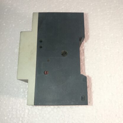 Interruttore di potenza 3VU1300-1MF00 0,6-1A Siemens - Interruttore di potenza 3VU1300-1MF00 0,6-1A Siemens Modello: 3VU1300-1MF00 Magnetotermico Regolabile: 0,6-1A - Tensione Nominale: 415/690V - Corrente Nominale: 12A